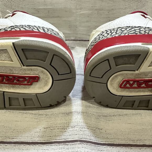 Nike Air Jordan 3 Cardinal Red Size 9.5 Men's‎ Mid OG Retro CT8532-126 - Picture 7 of 8